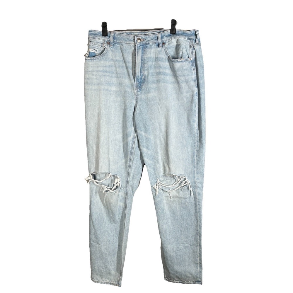 NWT American Eagle Jeans Womens 14 Blue Denim Mom Jeans Distressed Light Wash